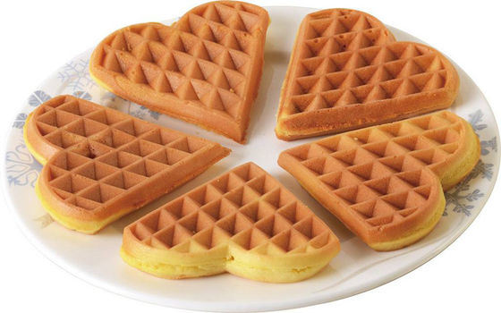 O fabricante de waffles de quatro corações de 6 kg controlado por aplicativo é um must para restaurantes.