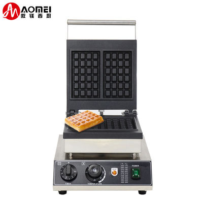 Máquina de fazer waffles ao ar livre com forma quadrada antiaderente e fonte de alimentação elétrica