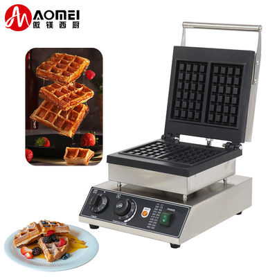 Máquina de fazer waffles ao ar livre com forma quadrada antiaderente e fonte de alimentação elétrica